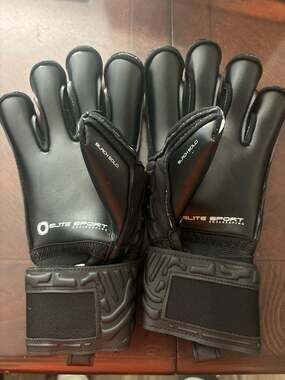 Elite Sport Black Solo Goalkeeper Gloves